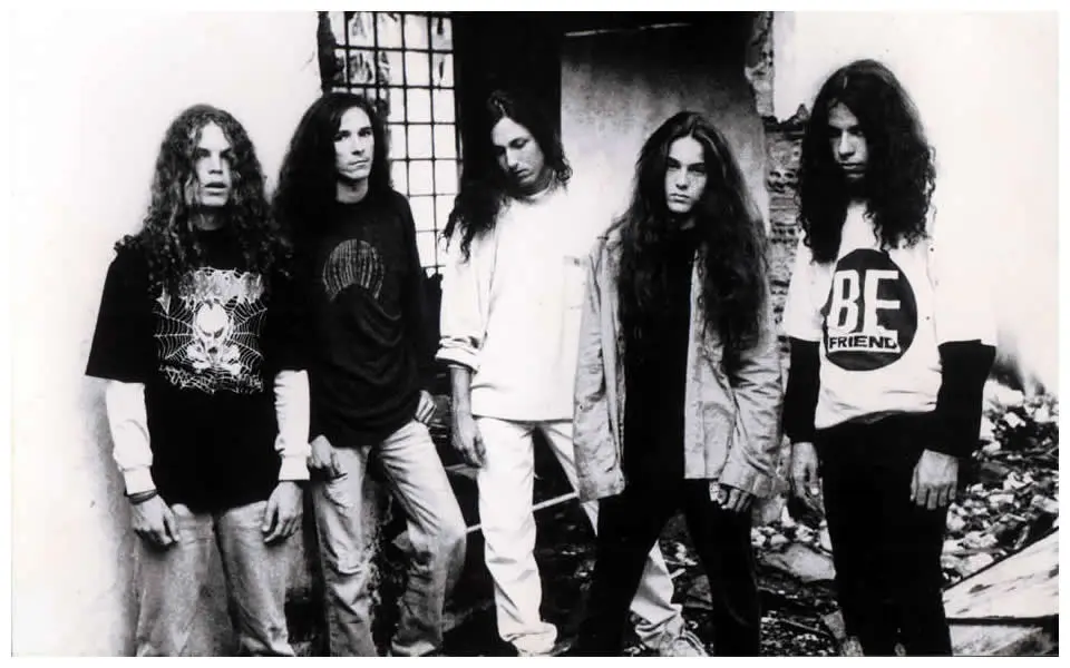 Skelter, da esquerda para direita Cheidid Mamari, Paulo Fantini, José Roberto Santos Neves, Fábio Lyrio e Klaus Madeira